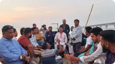 পদ্মার সৌন্দর্য উপভোগে শিবচরে কর্মরত গণমাধ্যমকর্মীদের নৌভ্রমণ