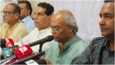 তারেক রহমানের পরিবারকে ঘিরে এআই ও ফেক একাউন্টে পরিকল্পিত অপপ্রচার, অভিযোগ রিজভীর