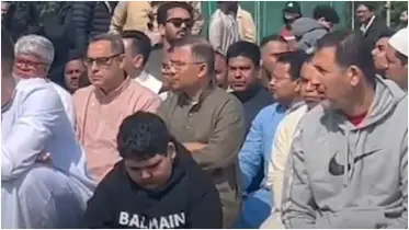 লন্ডনে নেতাকর্মীদের সাথে ঈদের নামাজ আদায় করলেন তারেক রহমান