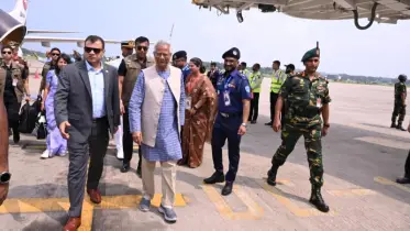 দিনব্যাপী সফরে চট্টগ্রামে পৌঁছেছেন প্রধান উপদেষ্টা