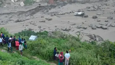 নেপাল-চীন সীমান্তে মৃত ৮, নিখোঁজ অন্তত ৩১