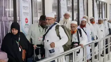 হজ শেষে দেশে ফিরলেন ৬৩ হাজার হাজী, কিন্তু ৪২ জন আর ফিরলেন না