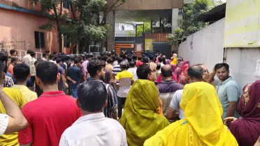 কালিয়াকৈরে বকেয়া বেতনের দাবিতে শ্রমিকদের মহাসড়ক অবরোধের চেষ্টা
