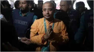 রাষ্ট্রদ্রোহ মামলায় চিন্ময় দাসের জামিন স্থগিত