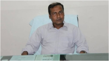 পুলিশের ‘লাঠিপেটা’ নিয়ে উপদেষ্টা মাহফুজের দুঃখপ্রকাশ করা উচিত ছিল: জবি শিক্ষক সমিতির সাধারণ সম্পাদক 