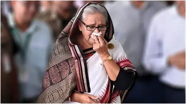 ‘শেখ হাসিনা মাত্র ৪৬ মিনিট সময় পেয়েছিল’
