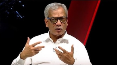 আমরা এমন একটা দেশের লোক মাথায় নিতে এক মুহূর্ত, পায়ে ফেলতে এক পলক