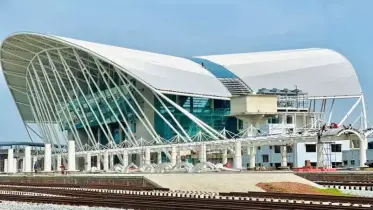 অরক্ষিত কক্সবাজার আইকনিক রেল স্টেশন, চুরি হচ্ছে কোটি টাকার সরঞ্জামাদি!