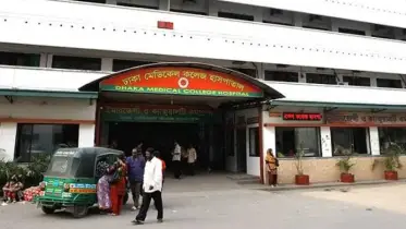 মুকসুদপুরে টেটার কোপে গুরুতর আহত ব্যক্তি মৃত্যুর সাথে পাঞ্জা লড়ছে