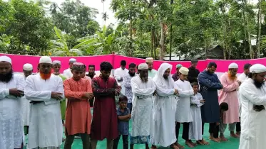 সৌদি আরবের সঙ্গে মিল রেখে ঝালকাঠিতে ঈদ উদযাপন
