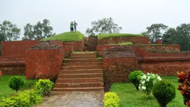 শালবন বিহার: সময়ের দেয়ালে খোদাই করা এক নীরব সভ্যতা