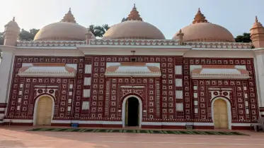 সদ্য উদ্ধার ইতিহাসের সাক্ষ্য: পঞ্চগড়ের মির্জাপুর শাহী মসজিদ