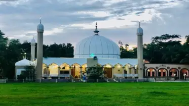 শরীয়তপুরের নড়িয়ায় আধ্যাত্মিক আলো ছড়াচ্ছে ‘চিশতীনগর খানকায়ে চিশতিয়া’