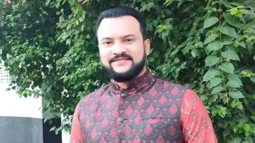 রিকশাচালককে পিটিয়ে আলোচিত রাজশাহীর সেই সমাজসেবা কর্মকর্তার বরখাস্তের আদেশ প্রত্যাহার