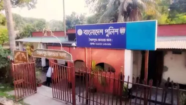 সৈয়দপুর রেলস্টেশনে আত্মহত্যার চেষ্টা এসএসসি পরীক্ষার্থীর, বাঁচাল পুলিশ