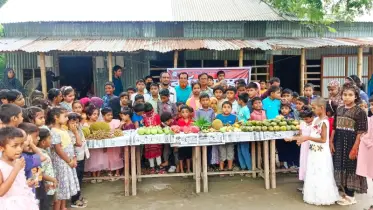 নতুন প্রজন্মকে দেশীয় ফল চিনাতে ফরিদপুরের এক অনন্য উদ্যোগ