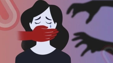 ছাত্রীকে ধর্ষণের অভিযোগে মাদ্রাসা শিক্ষককে পিটুনি