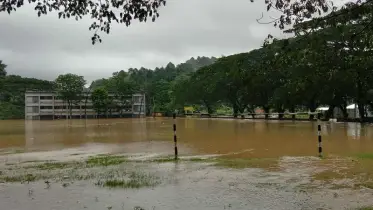 মহালছড়িতে টানা বৃষ্টিতে ভয়াবহ জলাবদ্ধতা,ব্রিজ ভেঙে—অচল যোগাযোগ