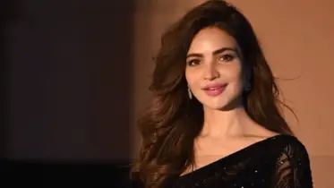 ফ্ল্যাট থেকে অভিনেত্রীর লাশ উদ্ধার