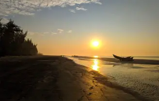 সেন্টমার্টিন নয়, এবার পর্যটকদের হৃদয়ে জায়গা করে নিচ্ছে ‘চর বিজয়’