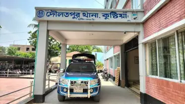 দৌলতপুরে গৃহবধূকে আগুনে পুড়িয়ে হত্যার অভিযোগ, লাশ দাফনে পুলিশের বাধা