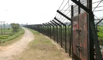 ভারত থেকে পুশইন করা নারী-শিশুসহ ১১ জন পঞ্চগড়ে আটক