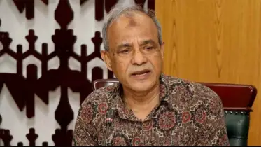 শেখ হাসিনাকে ফেরাতে ইন্টারপোলের মাধ্যমে চেষ্টা চলছে : স্বরাষ্ট্র উপদেষ্টা