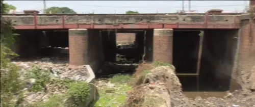 ঈশ্বরদী রেলগেট ব্রীজের নিচে আন্ডারপাস নির্মাণ সময়ের দাবি, জনদূর্ভোগ চরমে !