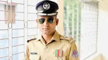 স্ত্রী’র রান্না ডাল খেয়ে পলাশ বলেছিল মজা হয়েছে, এই শুনে পলাশের মা জানালা দিয়ে ডাল ফেলে দেয়: পলাশের স্ত্রী’র ভাবী