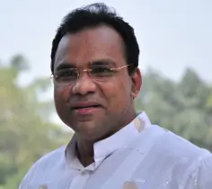 নামাজ কায়েম করার আহ্বান জানালেন মিশা সওদাগর