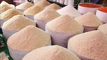 চাঁপাইনবাবগঞ্জে ধানের সংকট দেখিয়ে চালের দাম কেজিতে বেড়েছে ৮ টাকা