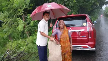মানবিক সহায়তায় জীবননগর ইউএনও’র ব্যতিক্রমী উদ্যোগ 