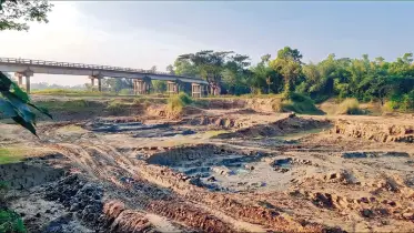 দুই যুগেও উচ্ছেদ নয়, গোমতী এখন দুর্গন্ধযুক্ত ‘মরা নদী’!