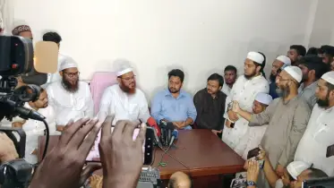 চরমোনাই দরবার শরীফে এনসিপির কেন্দ্রীয় প্রতিনিধি দল