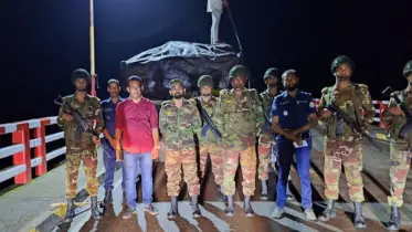 পিরোজপুরে যৌথবাহিনীর অভিযানে সরকারি ১০ মেট্রিক টন চালসহ আটক ২ 