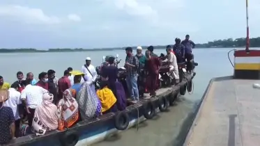 সরকার নির্ধারিত ভাড়া দিতে নারাজ যাত্রীরা