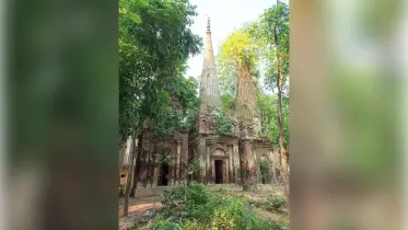 স্থাপত্যশৈলীর বিস্ময়: ছাগলনাইয়ার সাত মন্দির বা সাত মঠ