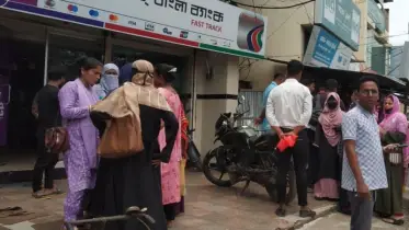 বাগেরহাটে ইউএনও’র হস্তক্ষেপে বেতন-ভাতা পেলেন ৫৪ শিক্ষিকা