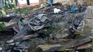 ঈদের সকালে চট্টগ্রামের আনোয়ারায় অগ্নিকাণ্ডে দগ্ধ বাবা-মেয়ে 