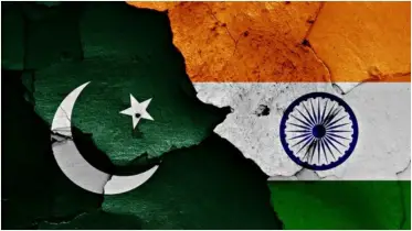 ভারতীয় বাহিনী বাড়ি গিয়ে তল্লাশি চালাচ্ছে, পাকিস্তানও দিচ্ছে পাল্টা জবাব