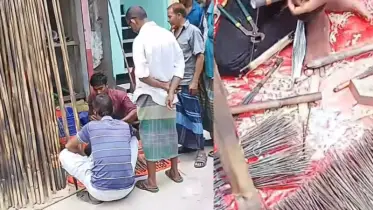 রামগঞ্জে বর্ষার কারণে টেঁটার চাহিদা বেড়েছে
