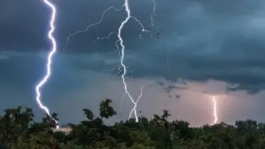 টঙ্গীতে বজ্রাঘাতে ভার্সিটি ছাত্র নিহত