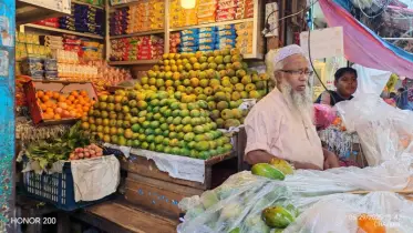 বাজার থেকে কিনে আম খাচ্ছেন, নাকি বিষ?