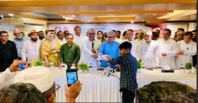 জুলাই আন্দোলনে শহীদ পরিবারদের সম্মাননা জানালো বিএনপি