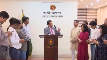 আমরা সার্বভৌম রাষ্ট্র, যার সাথে ইচ্ছা তার সাথেই কথা বলব, কে কী বলল তাতে কিছু যায় আসে না: নিরাপত্তা উপদেষ্টা