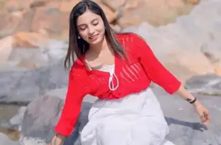 গানের ভিডিও শুটিংয়ে গিয়ে খুন! খালে মিলল মডেল সিম্মির গলা কাটা লাশ