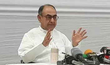 ‘দেশটা কারও বাপের না’ বললে আমার গায়ে লাগে, সাবধানে বলবেন: মির্জা আব্বাস