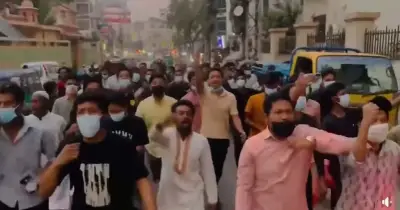 চট্টগ্রামে নিষিদ্ধ ঘোষিত সংগঠন ছাত্রলীগের মিছিল