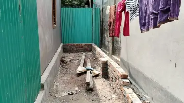 সরিষাবাড়ীতে পারিবারিক বিরোধে গৃহবন্দি বড় ভাই
