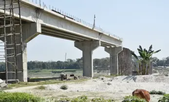 সময় বাড়লেও গতি নেই গড়াই সেতু নির্মাণে, ক্ষুব্ধ স্থানীয়রা